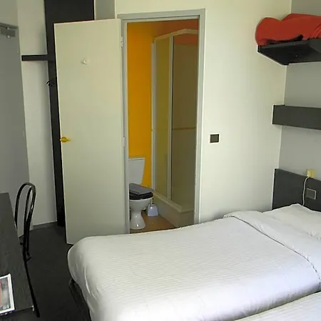 Szálloda Class-hotel Poitiers