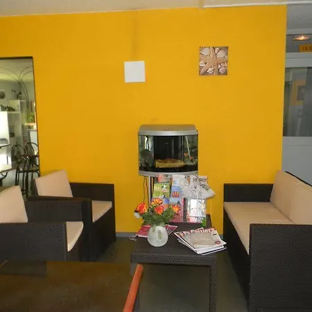 Class-hotel